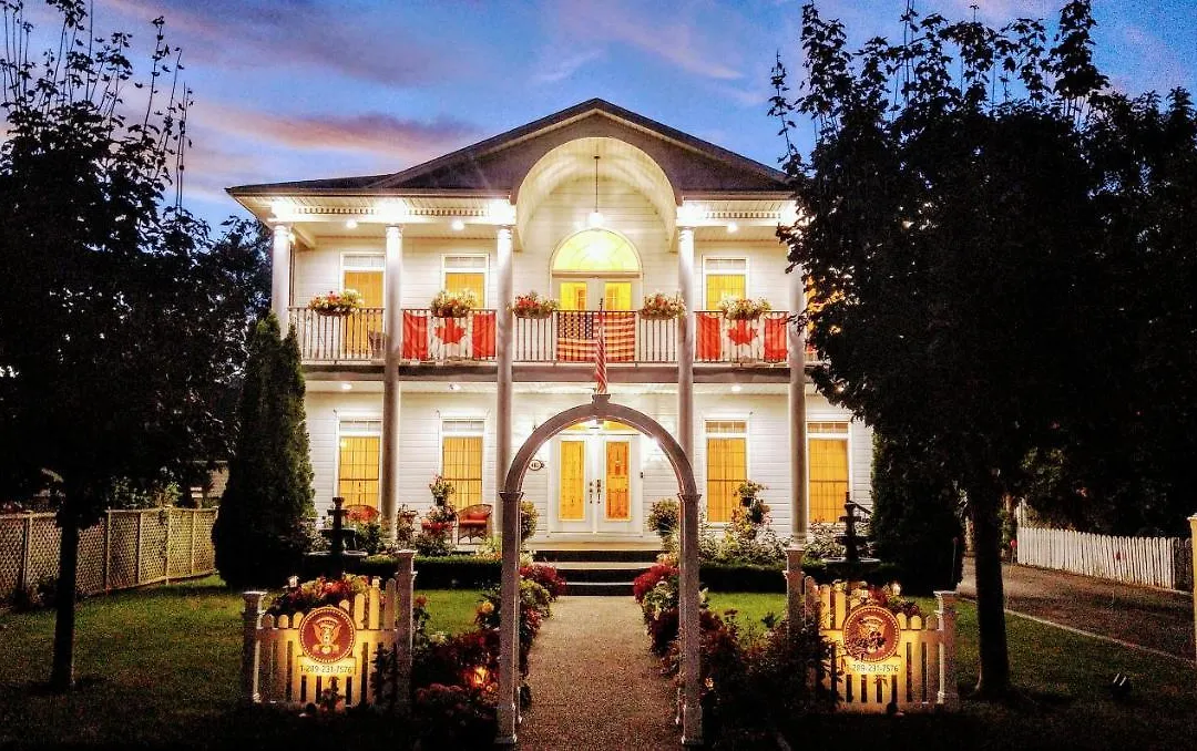 The White House Boutique B&B-1